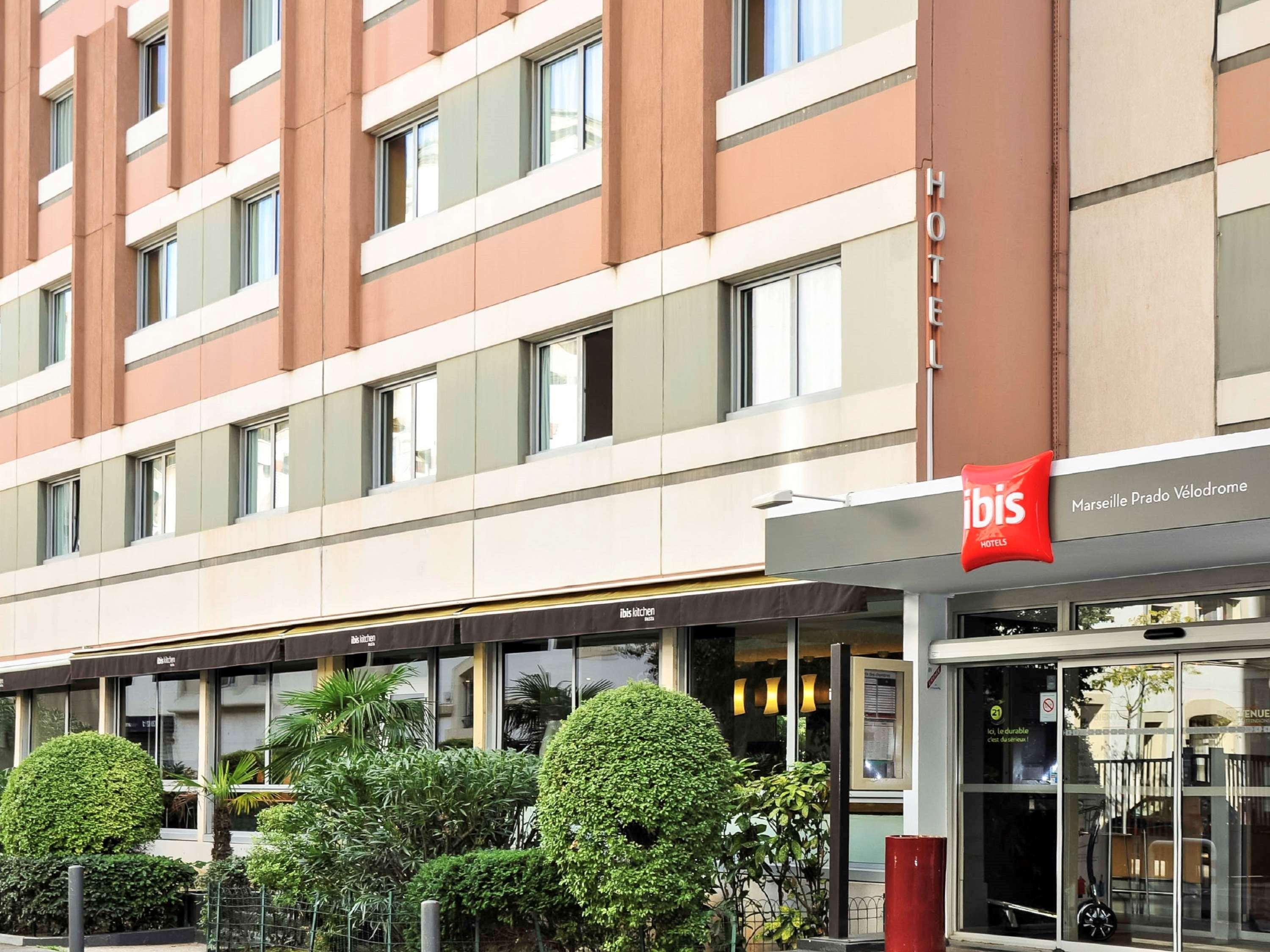 Prado Parc Des Expositions Hotel
